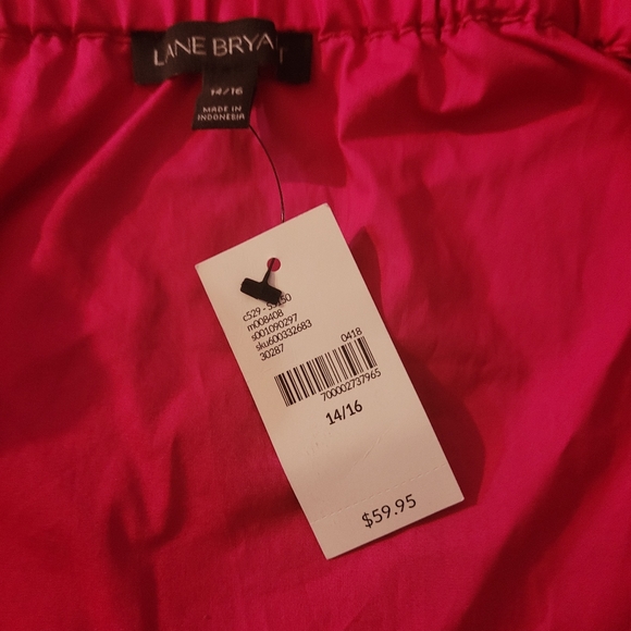 Lane Bryant Hot pink beautiful Embroiled off shoulders top. Sz. 14/15 - Picture 6 of 7